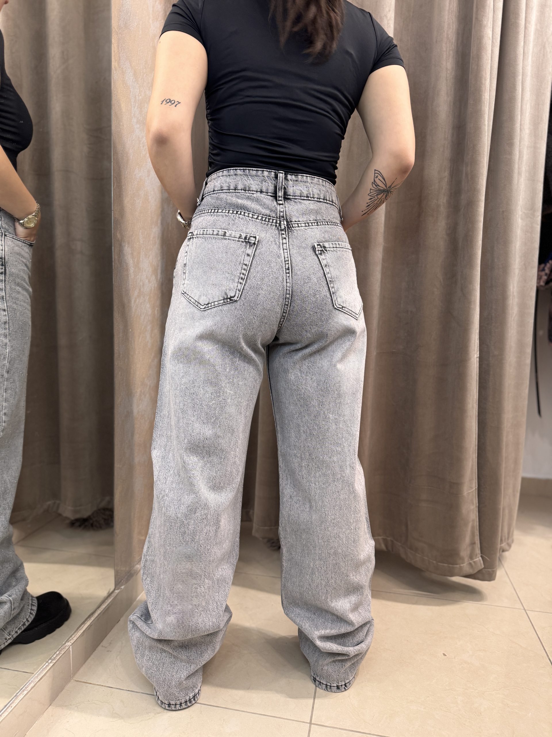 Γκρι Τζιν Παντελόνι με Στρας – Wide Leg - Image 2