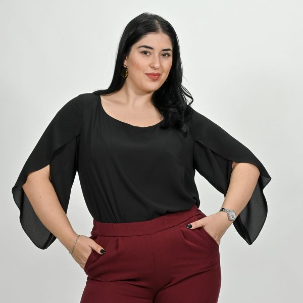 Μπλούζα με Ανοίγματα στα Μανίκια plus size