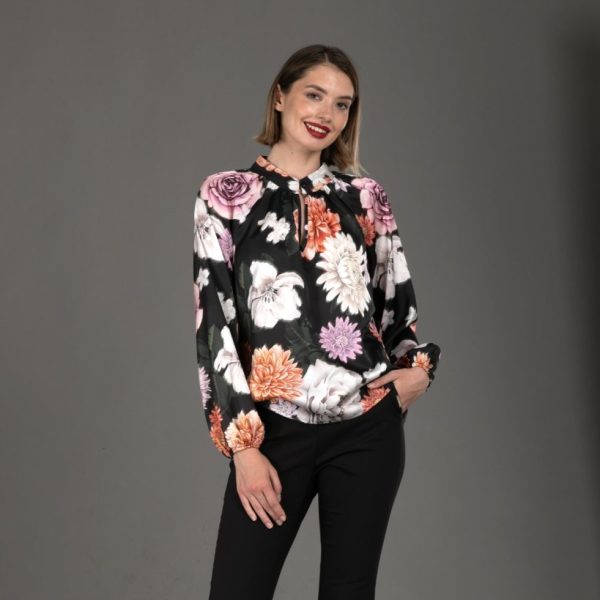 Floral Chic Μαύρη Μπλούζα