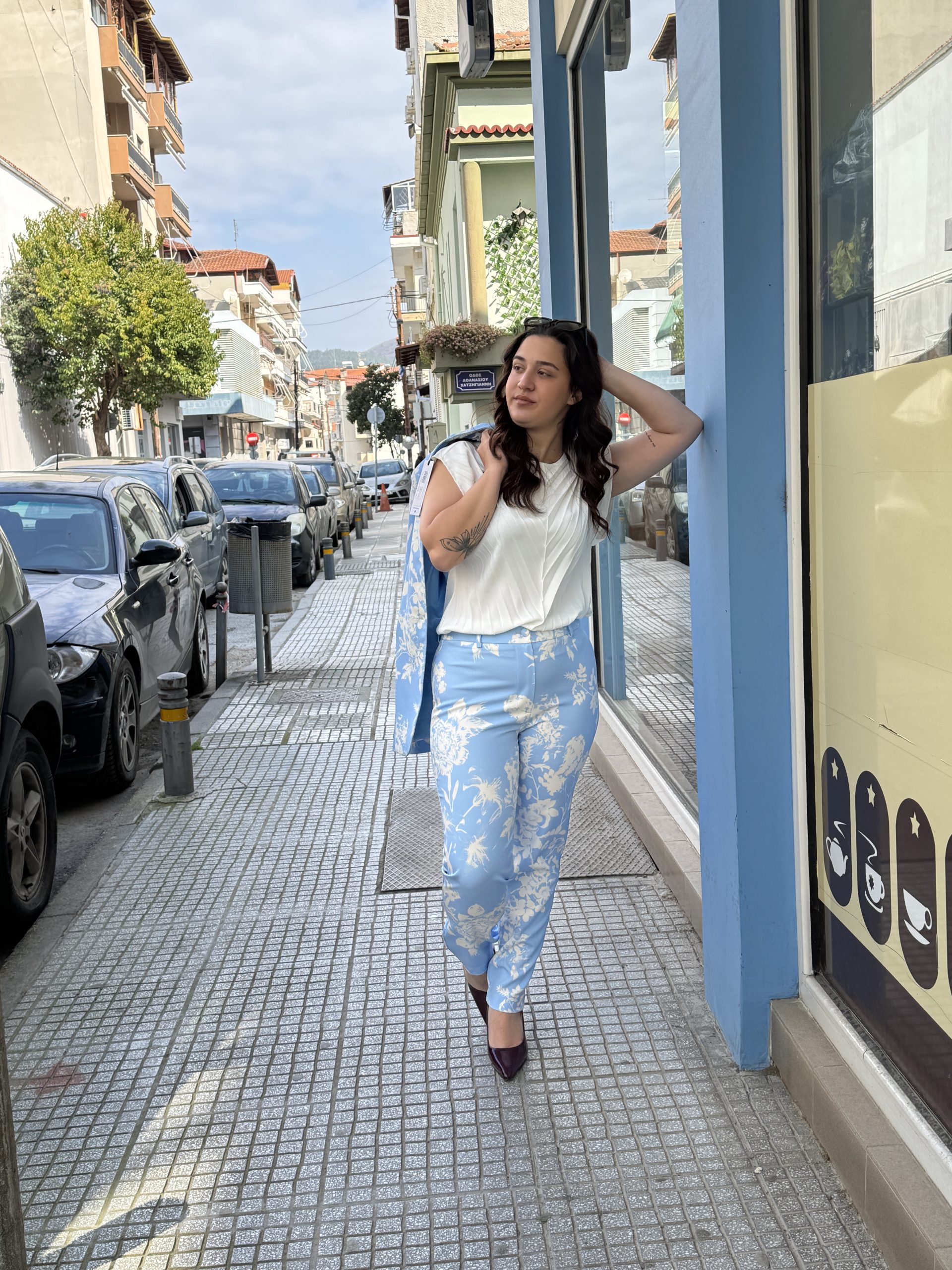 Γαλάζιο Σετ Σακάκι & Παντελόνι με Λευκό Floral Print - Image 5